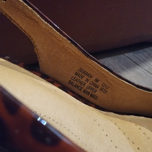 - CLARKS Artisan Wessex Bria Leopard Patent Slingback Heels - Picture 14 of 15